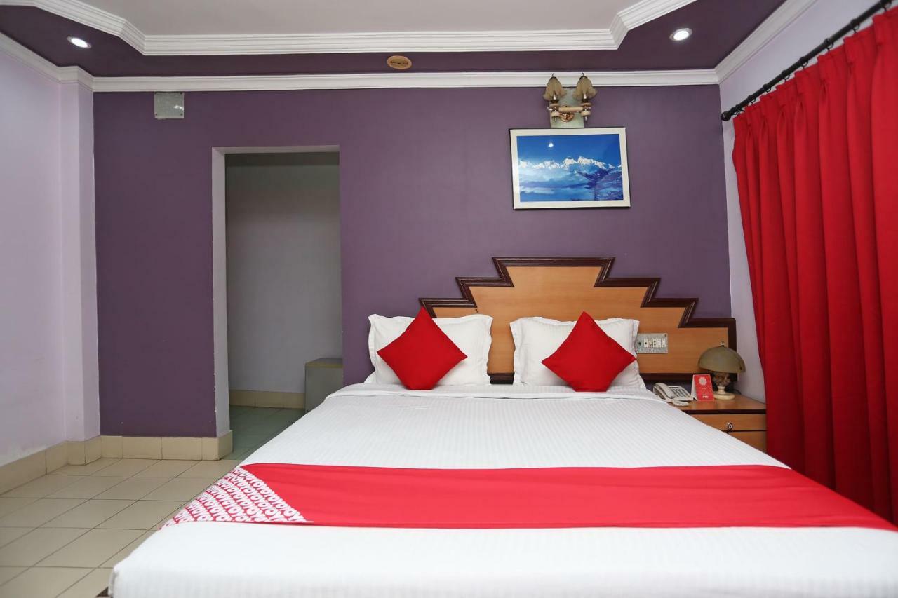 Oyo 24916 Hotel Aquatic Palace Kalyani Ngoại thất bức ảnh